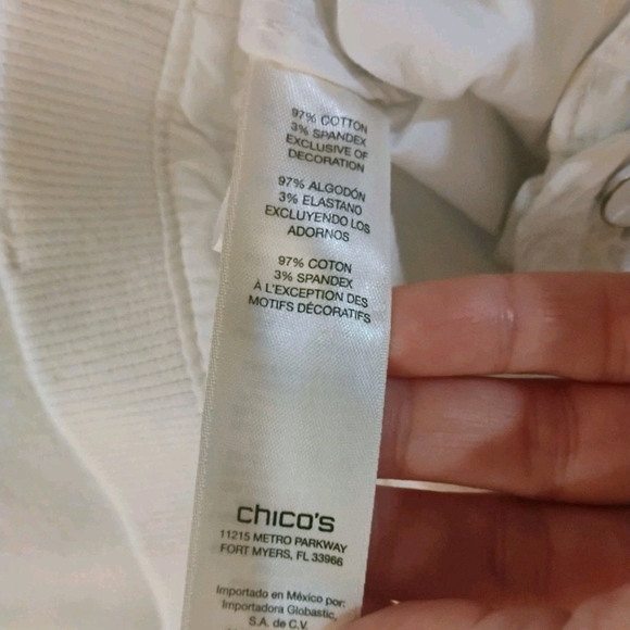 Chico's White Cropped Pants - Picture 6 of 12